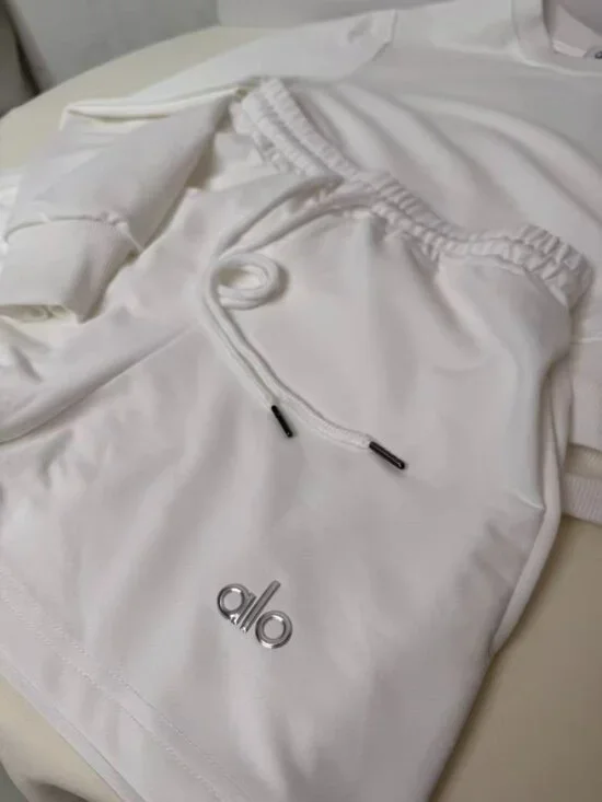 Alo Yoga White Sweatshirt Sportswear Set, Size S. - Picture 4 of 7
